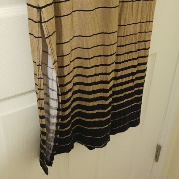 Bar III - Short Sleeve Maxi Dress | Tan and Navy Blue - Picture 3 of 6